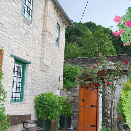 Tritoxo Guesthouse Koukkouli Luaran gambar